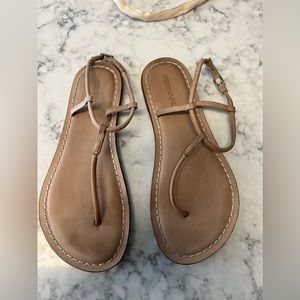 Bernardo Lilly size 7